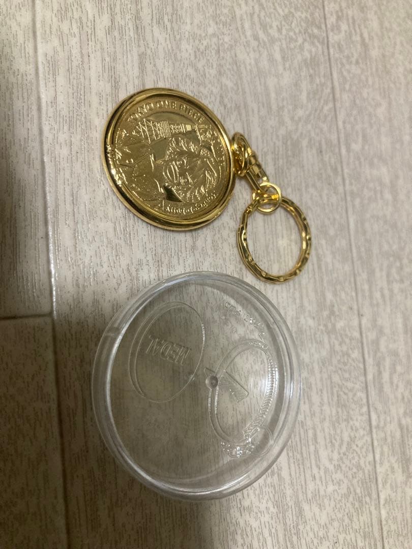 東京ワンピースタワー ルフィ 記念メダルキーホルダー