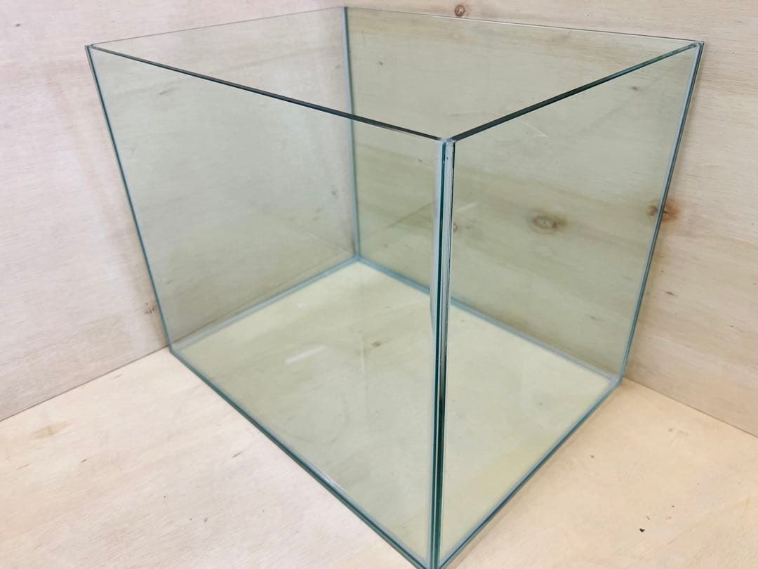 600ｘ450ｘ450mm 水槽 クリアシリコン 未使用品