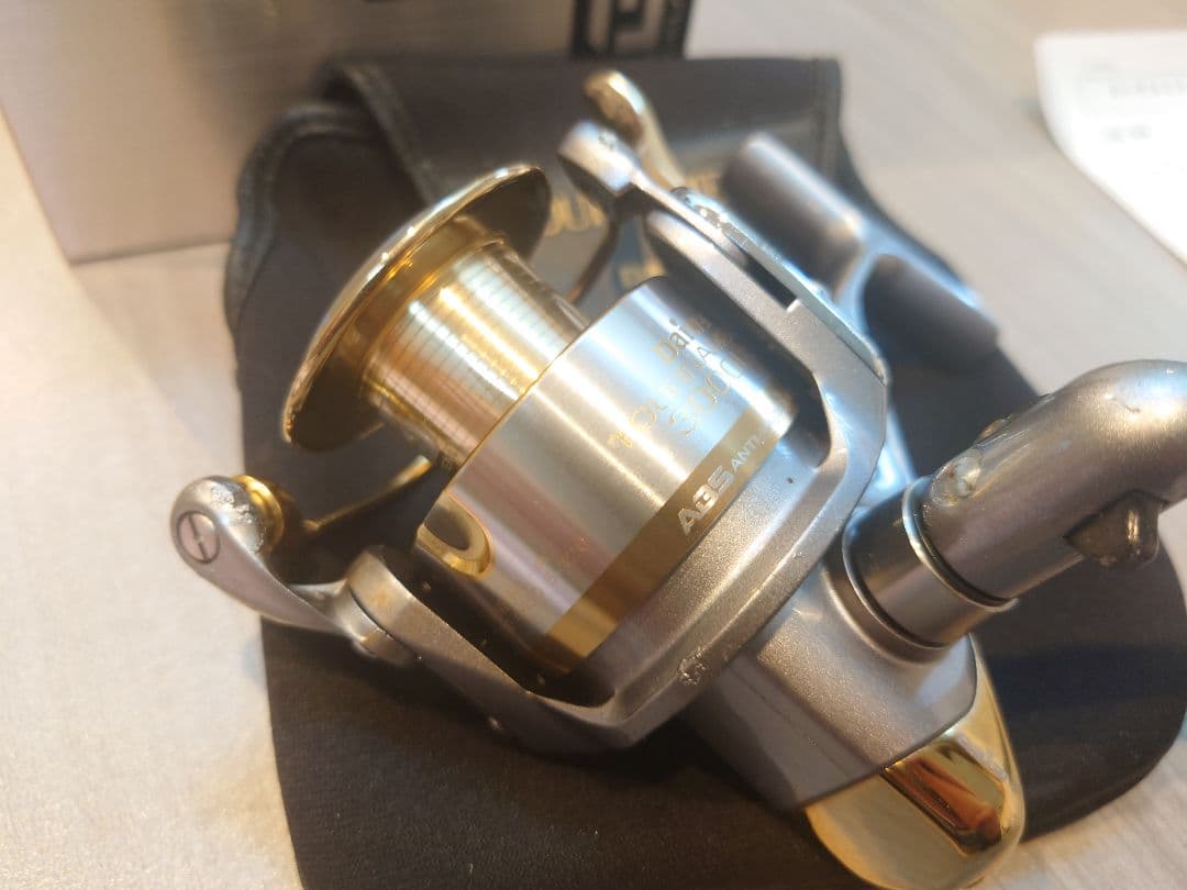 Daiwa TOURNAMENT-Z 3000LBA スピニングリール