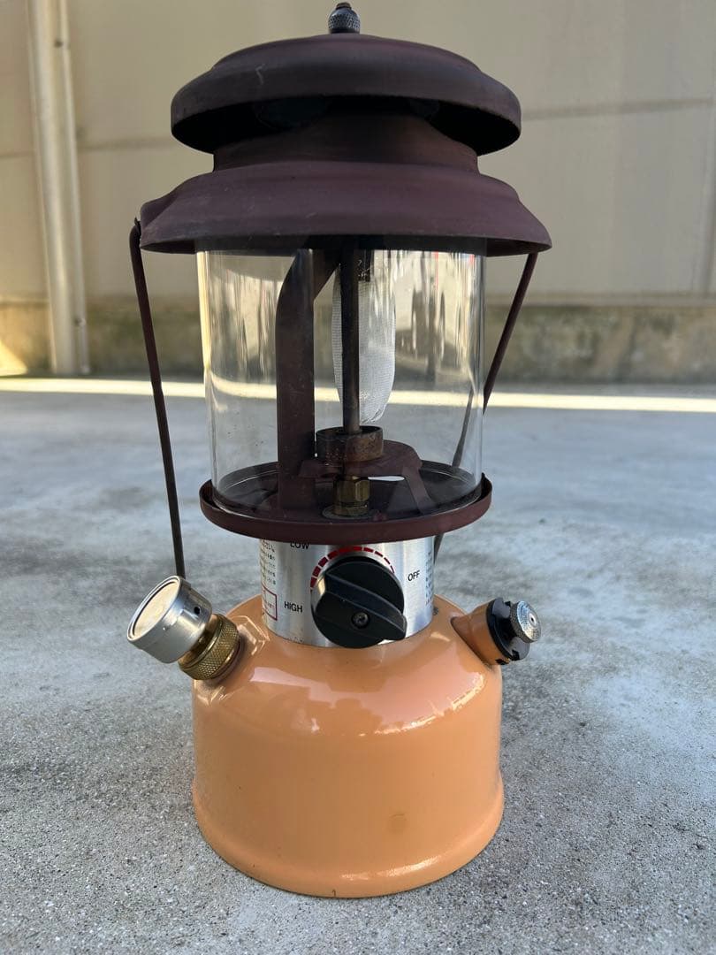 Coleman 286 ケロシン化ランタン　色ベージュ　ケース付き