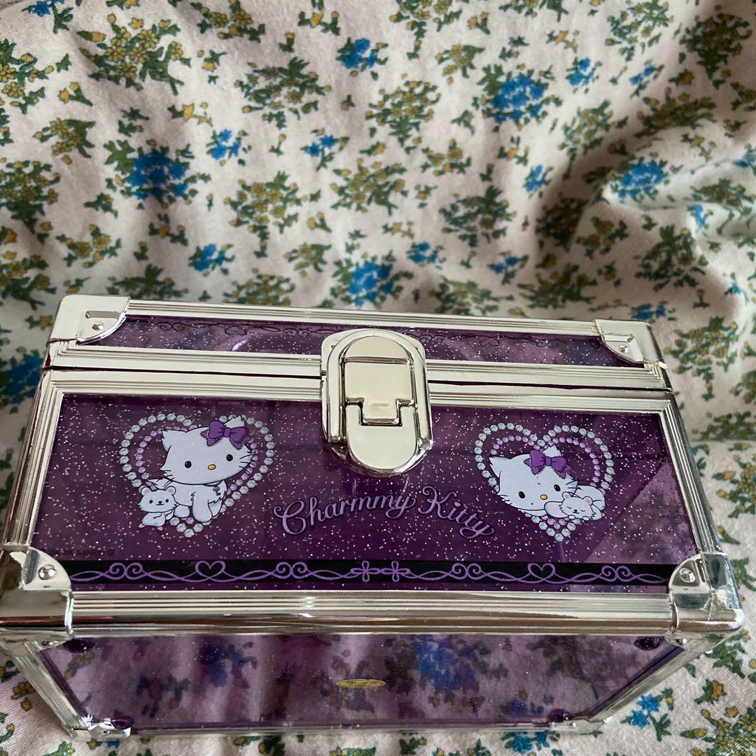 チャーミーキティ♡レトロ　持ち手付き小物入れ　未使用