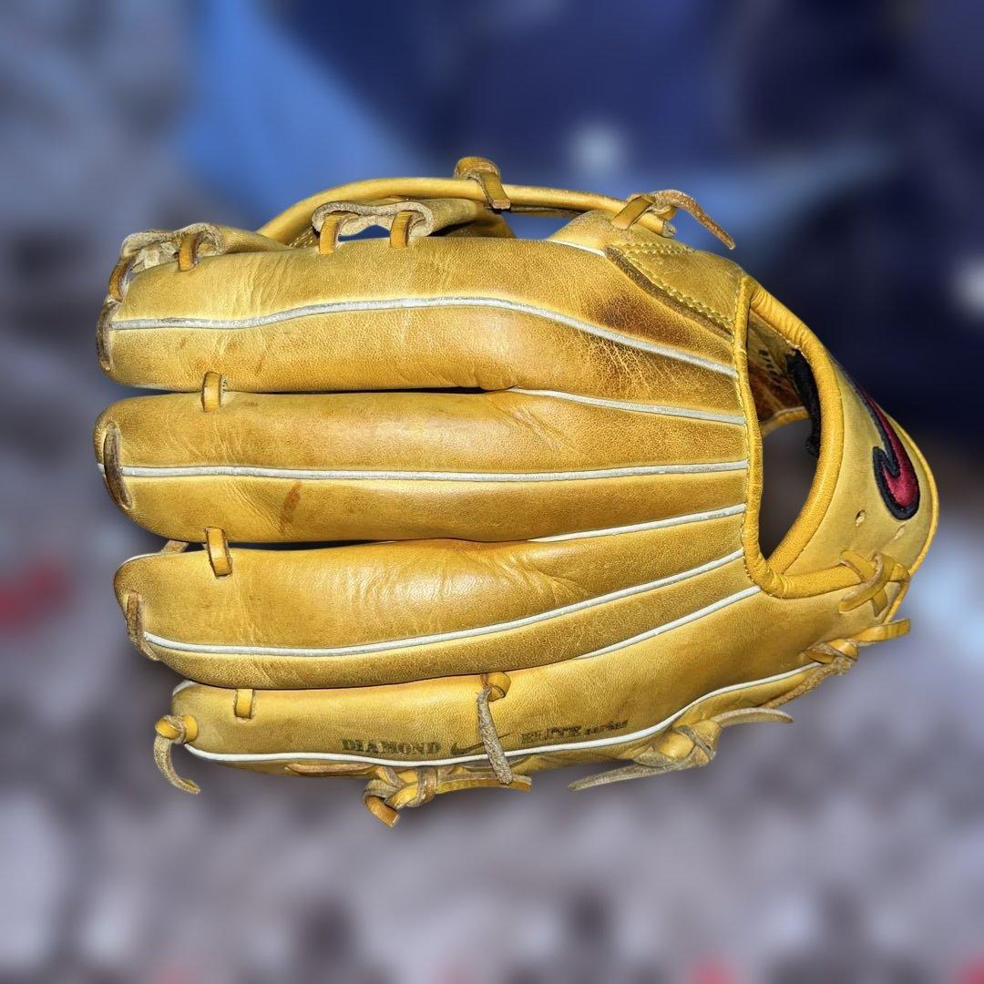 Nike Diamond 軟式用グローブ (大人用)