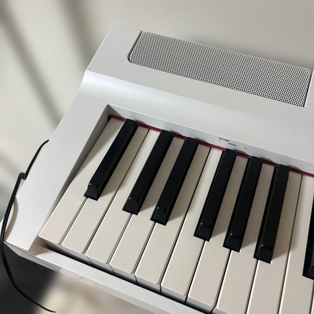 Piano Yamaha P-125 電子ピアノ