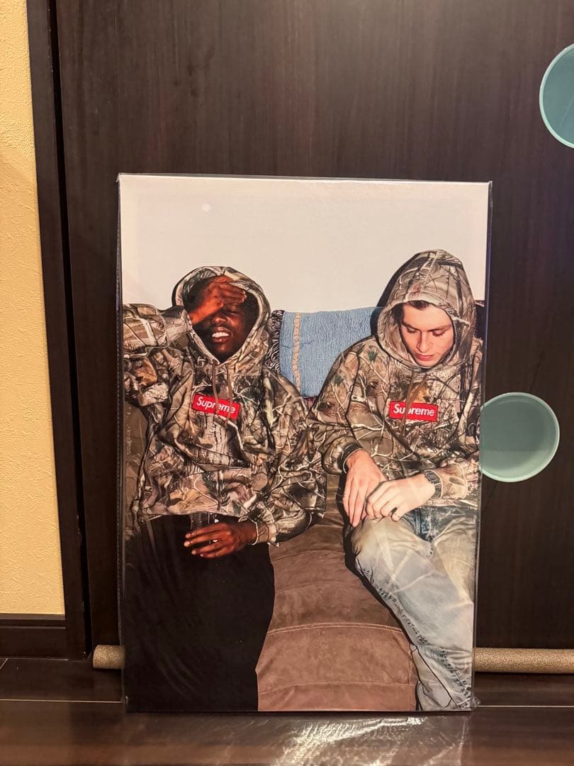 supreme フレーム付きキャンパスポスター /60cm ×40cm