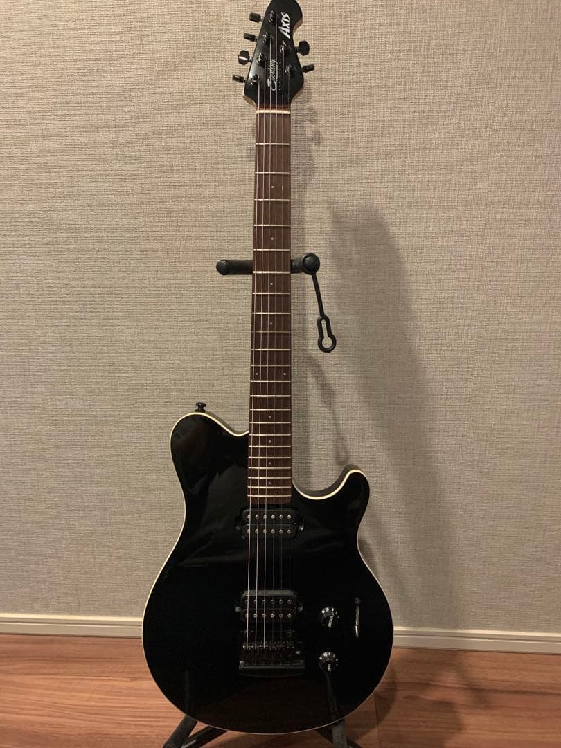 Sterling by Music Man Ax3 エレキギター ブラック　中古