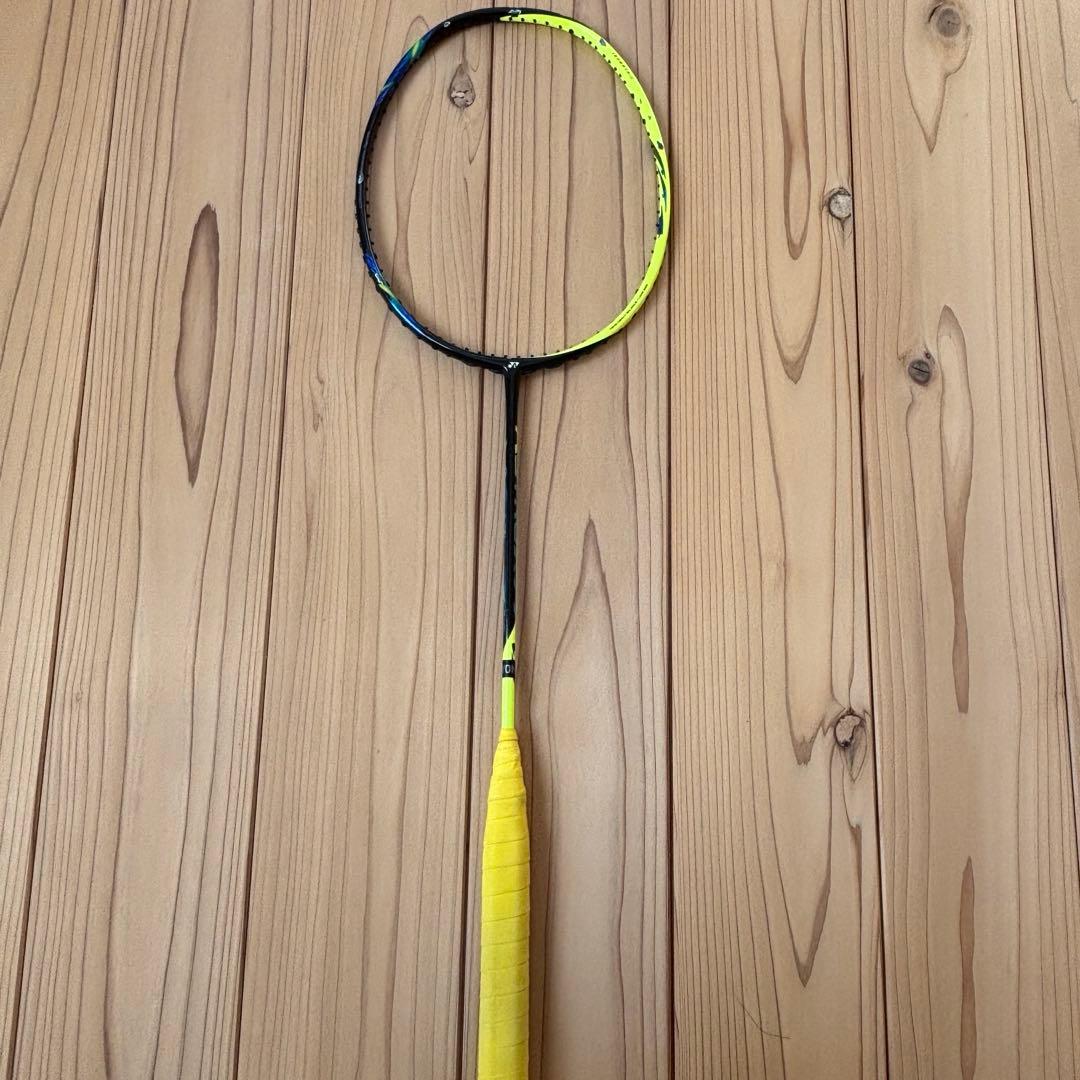 YONEX バドミントンラケット アストロクス77 3UG5 イエロー