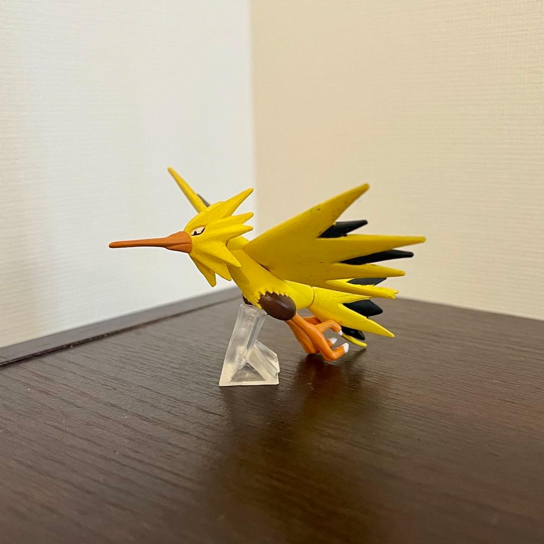 フィギュア　立体ポケモン図鑑　当時物　サンダー