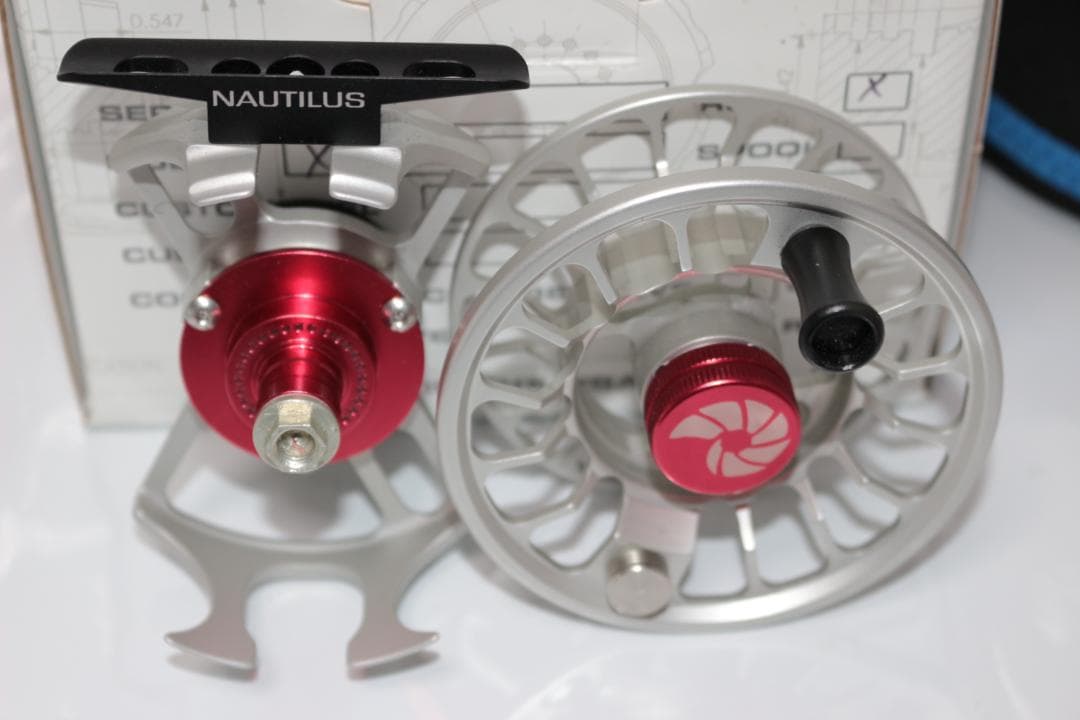 ノーチラス　Nautilus　XS　シルバー　3～4番　アメリカ製　箱入り未使用