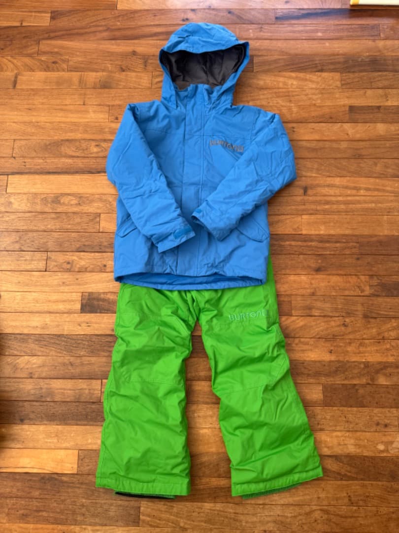 大幅値下げ！BURTON BOYS AMPED JACKET/PANT　Sサイズ