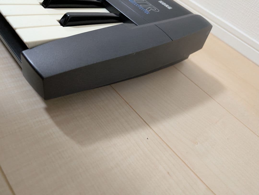 【動作確認済】コルグ　KORG TR76 シンセサイザー