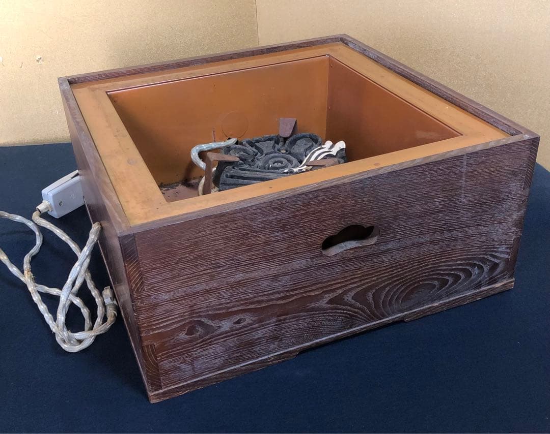 《R》茶道具 置炉 コード穴付 野々田式炭型電熱器付 1f