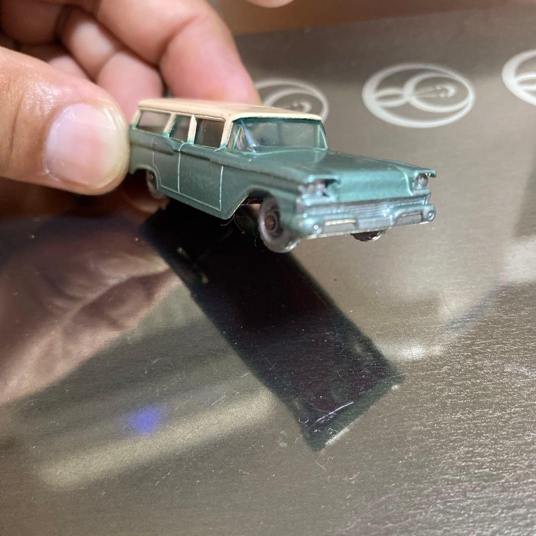 マッチボックス　ミニカー