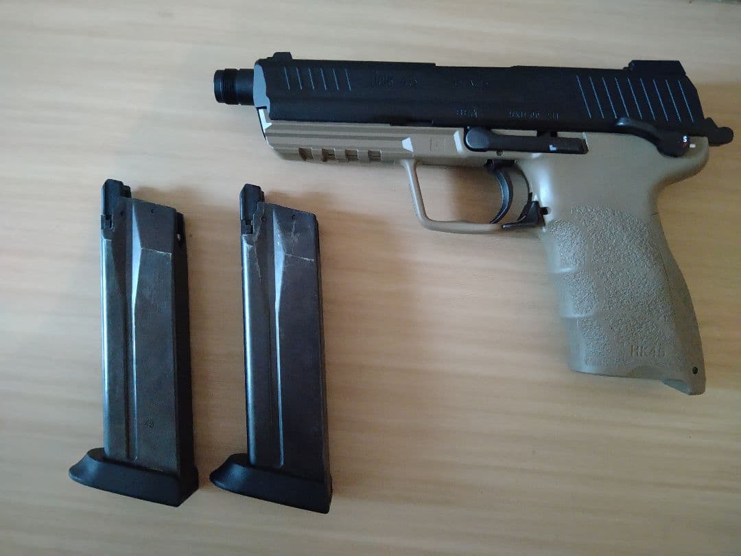 東京マルイ HK45 ガスブローバック マガジン2本付 動作確認済