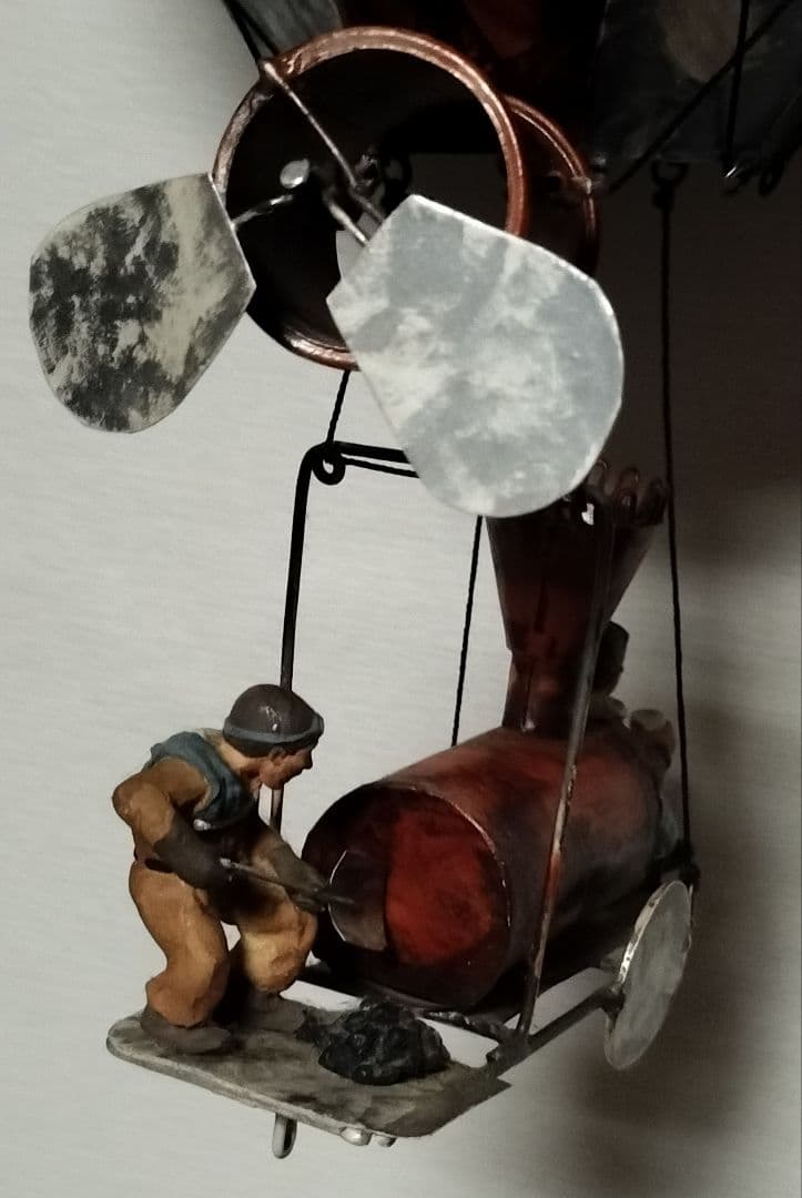 ブリキ バルーン 気球 アンティーク 熱気球 ゴンドラ釜焚き人形