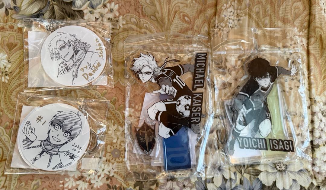 ブルーロック展 伊勢丹 アクリルスタンド アクリルキーホルダー 潔世一 カイザー