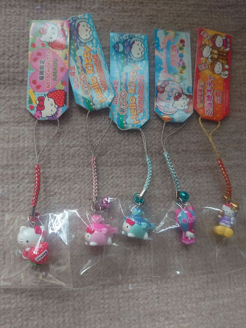 ハローキティご当地&キーホルダー&雑貨セット