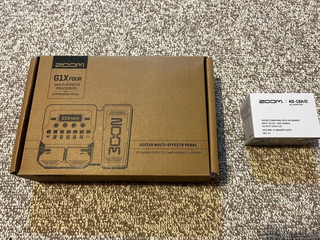 ZOOM G1X FOUR 純正アダプターセット[美品] マルチエフェクター