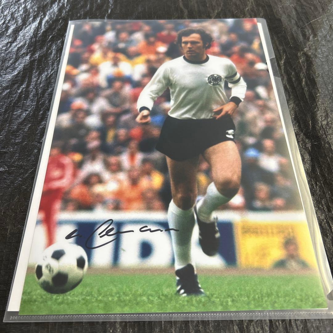 フランツ　ベッケンバウアー　西ドイツ代表　直筆サイン入りフォト　カイザー　皇帝