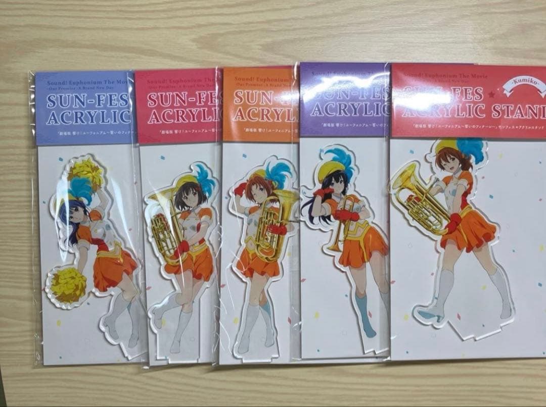 響け！ユーフォニアム　サンフェス アクリルスタンド　 久美子　麗奈　奏　みぞれ