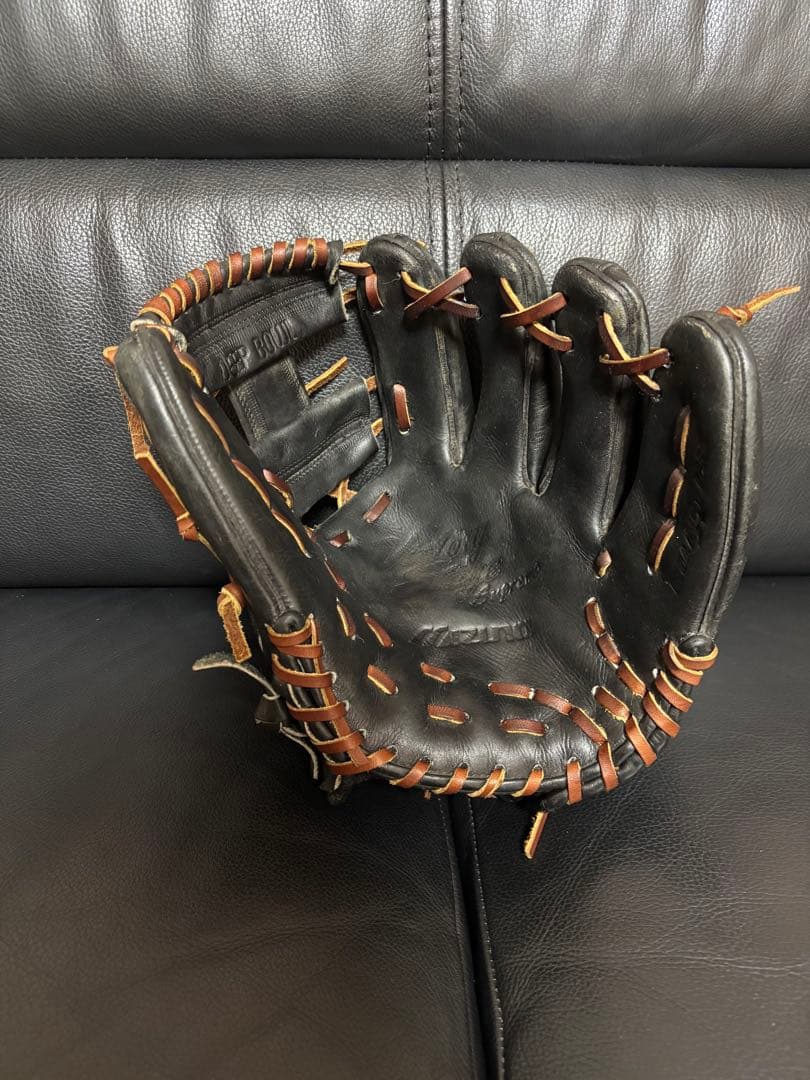 ミズノ　ビクトリーステージ硬式内野手用グラブ