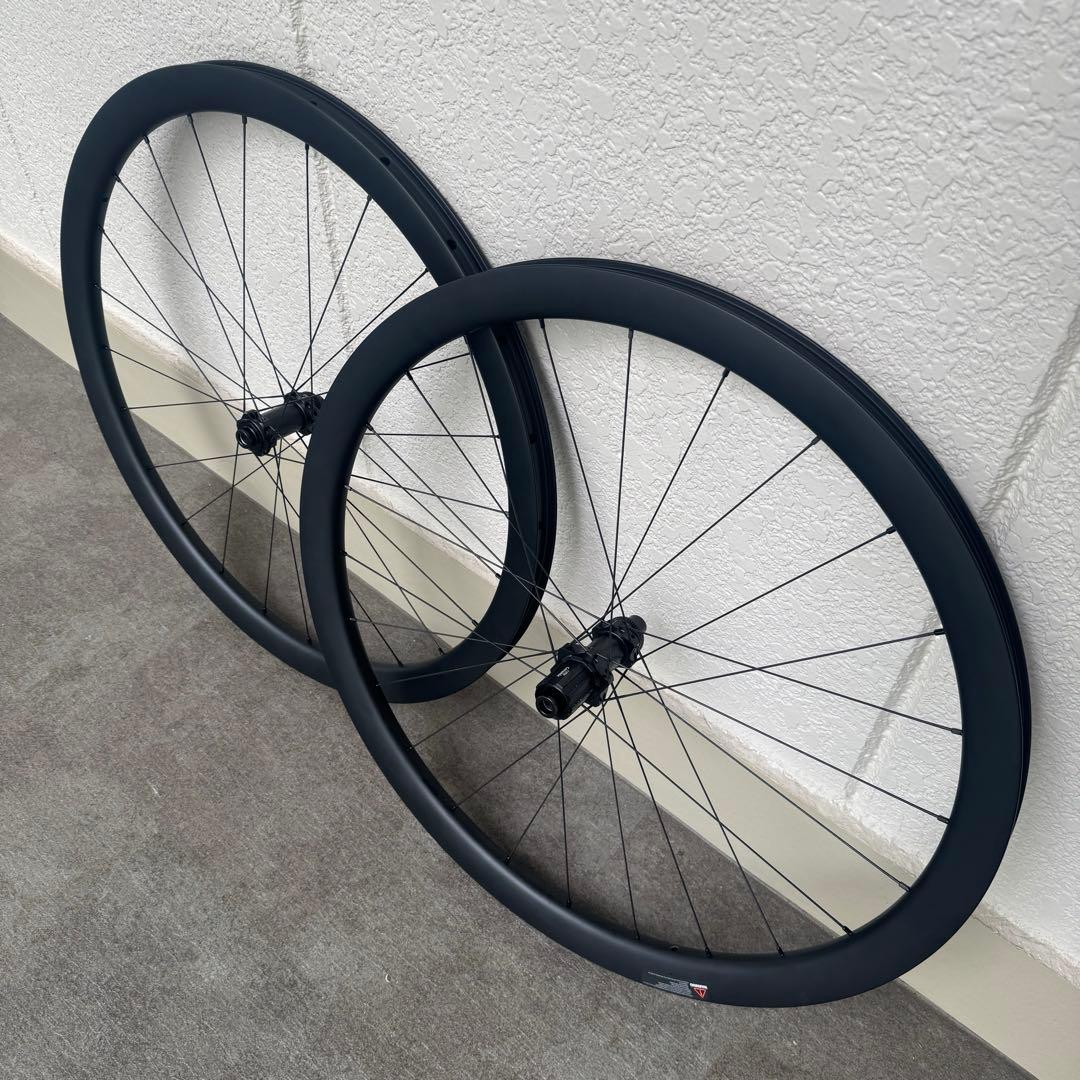 美品 カーボン ホイール ディスク グラベル 700C