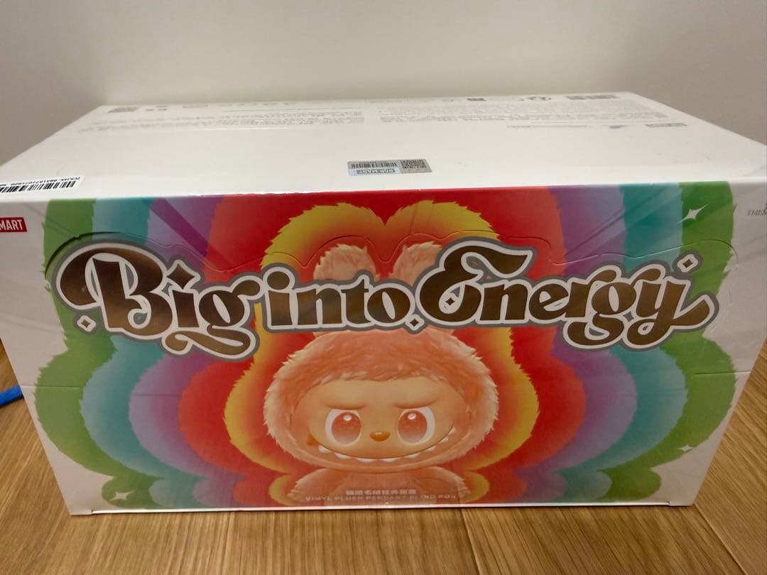 正規品・未開封　Labubu Big into Energy box