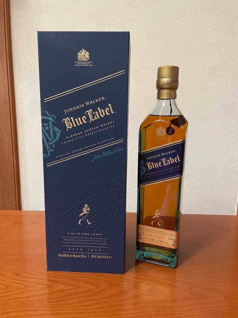 ウイスキー Johnnie Walker Blue Label 750ml