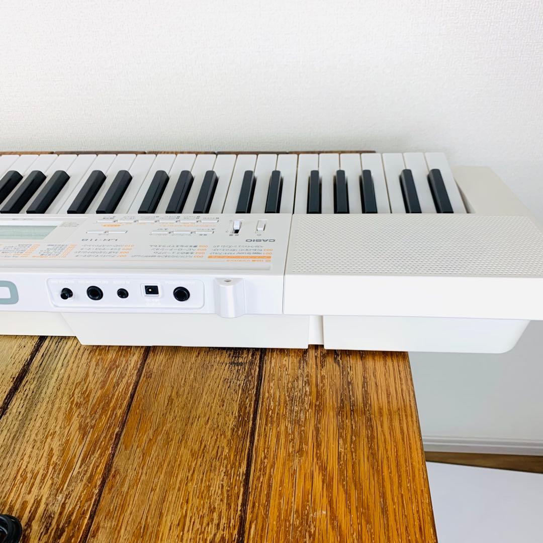 CASIO 61鍵盤 光ナビゲーションキーボード LK-118 電子ピアノ