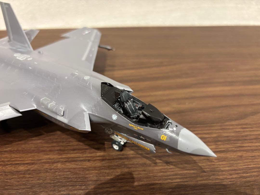 11/1まで出品　タミヤ　1/72 F-35C ライトニングⅡ 飛行機プラモデル