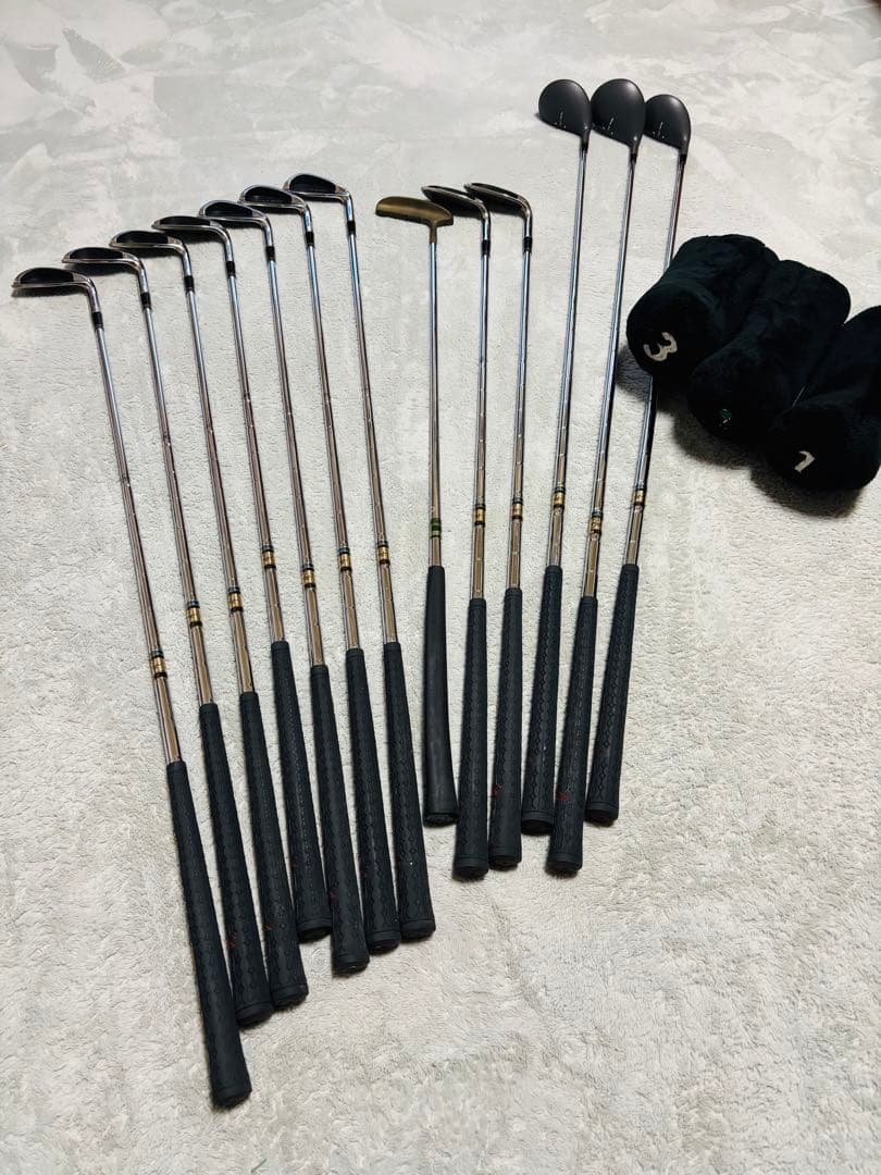 アイアンセットとツアーセット