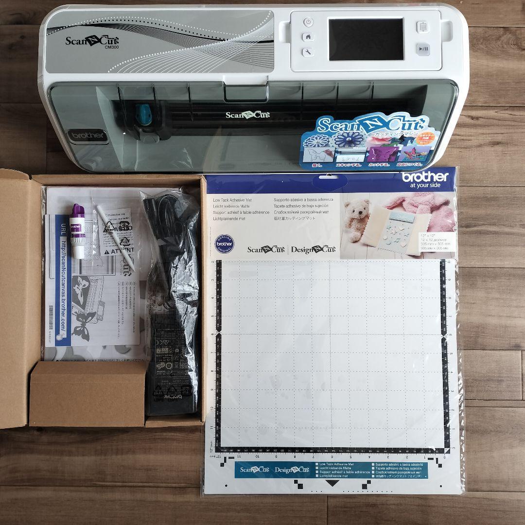 ScanNCut カッティングマシン CM300