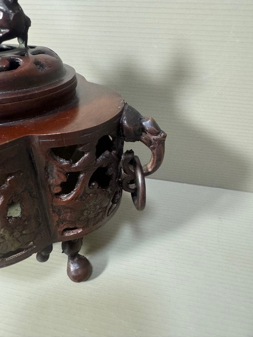 2212 骨董　大明宣徳年製銘　木瓜型　透かし文獅子摘み　香炉　時代物