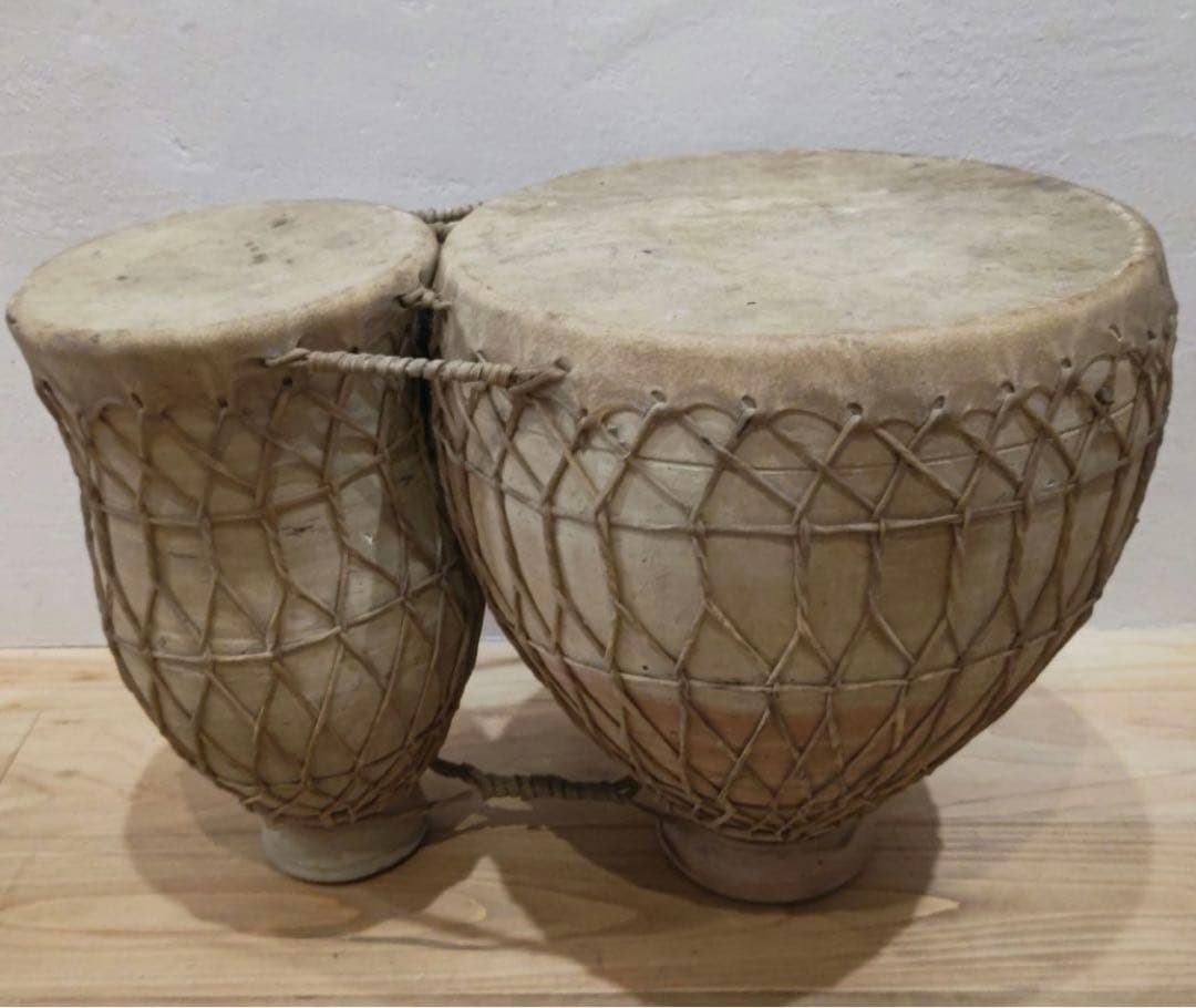陶器の響　ジャンベ アフリカ　打楽器 ドラム　ぼんご　太鼓 アンティーク 皮張り