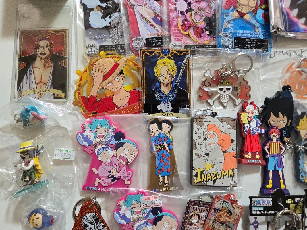 ONE PIECE ワンピース まとめ売り　約125個 アニメグッズ