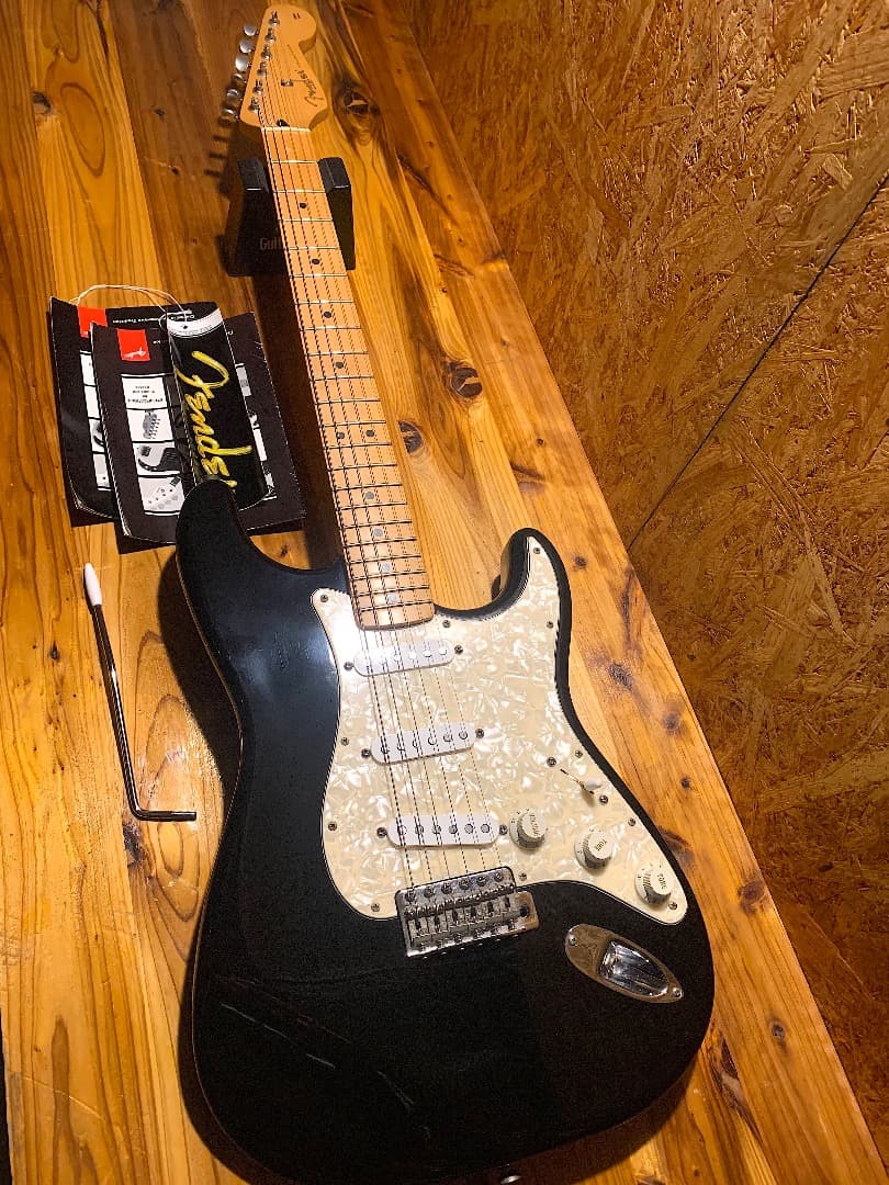 Fender Mexico | POWERHOUSE (ミッドブースター搭載)