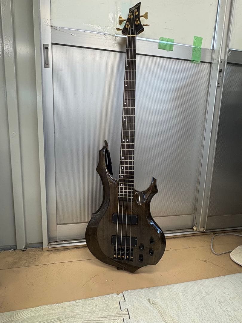 エドワーズEdwards フォレストForest 4弦ベース