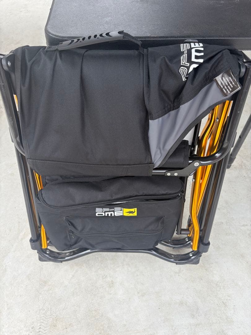 ARB オールドマンエミュ BP-51ディレクターチェア キャンピングチェア