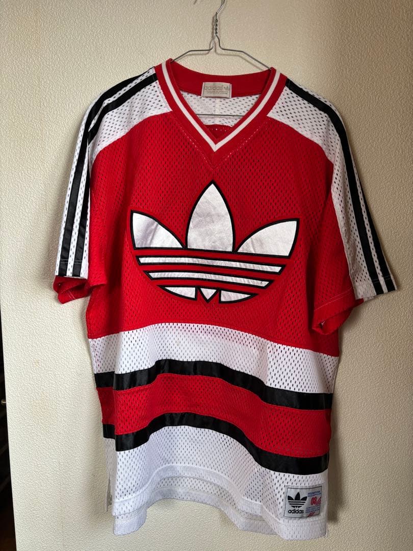 adidas メッシュゲームシャツ　赤/白 Vネック