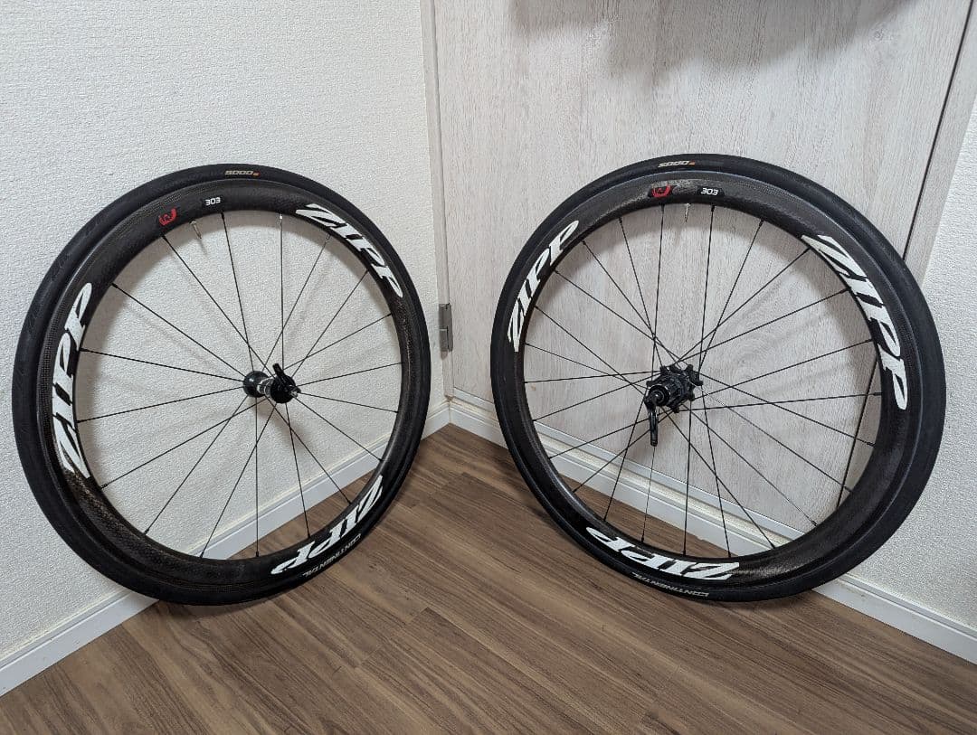 ZIPP 303 クリンチャータイヤ 2本セット（週末まで限定値下げ）