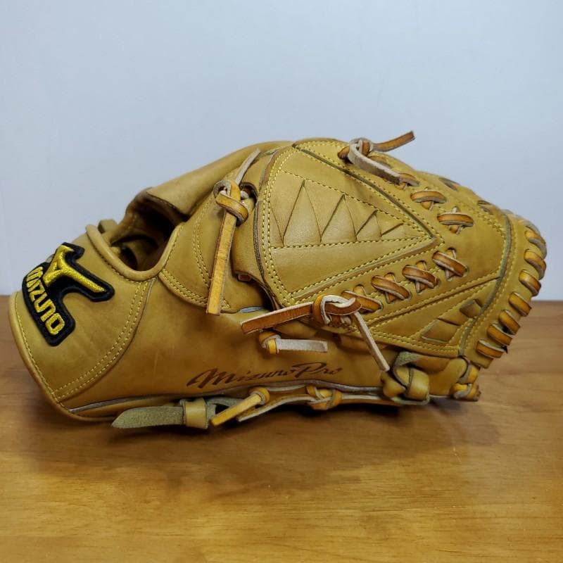 ミズノプロ MizunoPro リアルセレクション 良品 投手用 硬式グローブ