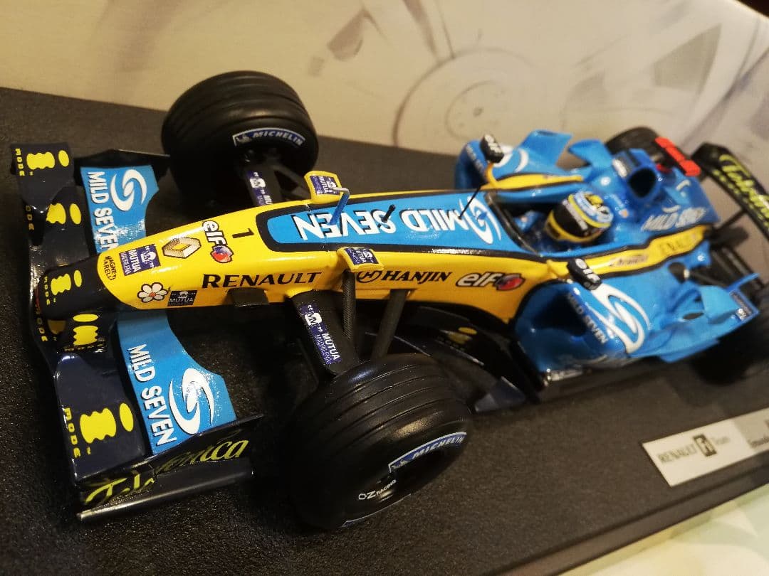 ホットウィール 1/18 ルノー R26 アロンソ 2006 チャンピオン