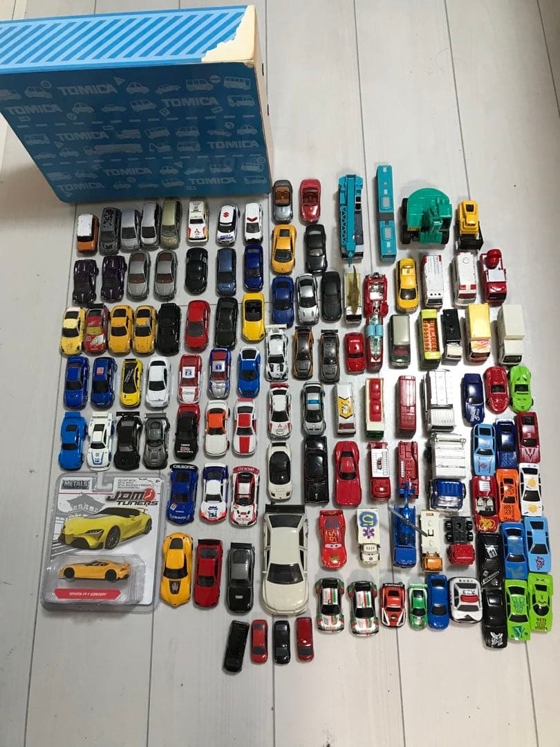 トミカ　ミニカー　ジャンク　タウン　スポーツカー　働く車　ホットウィールカーズ