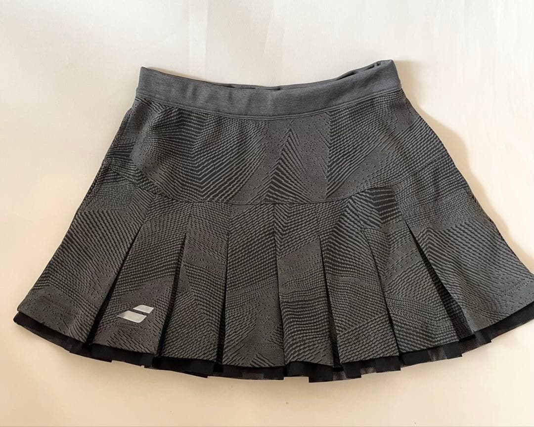 美品✨バボラ　プリーツスカート