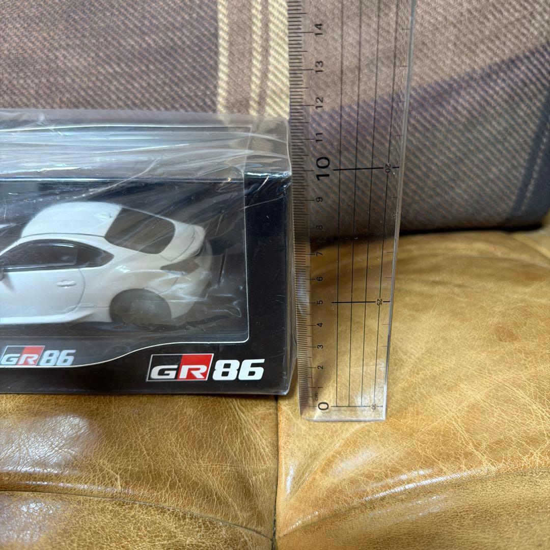 GR86 ホワイトパール　ミニカー 新品　未開封　非売品