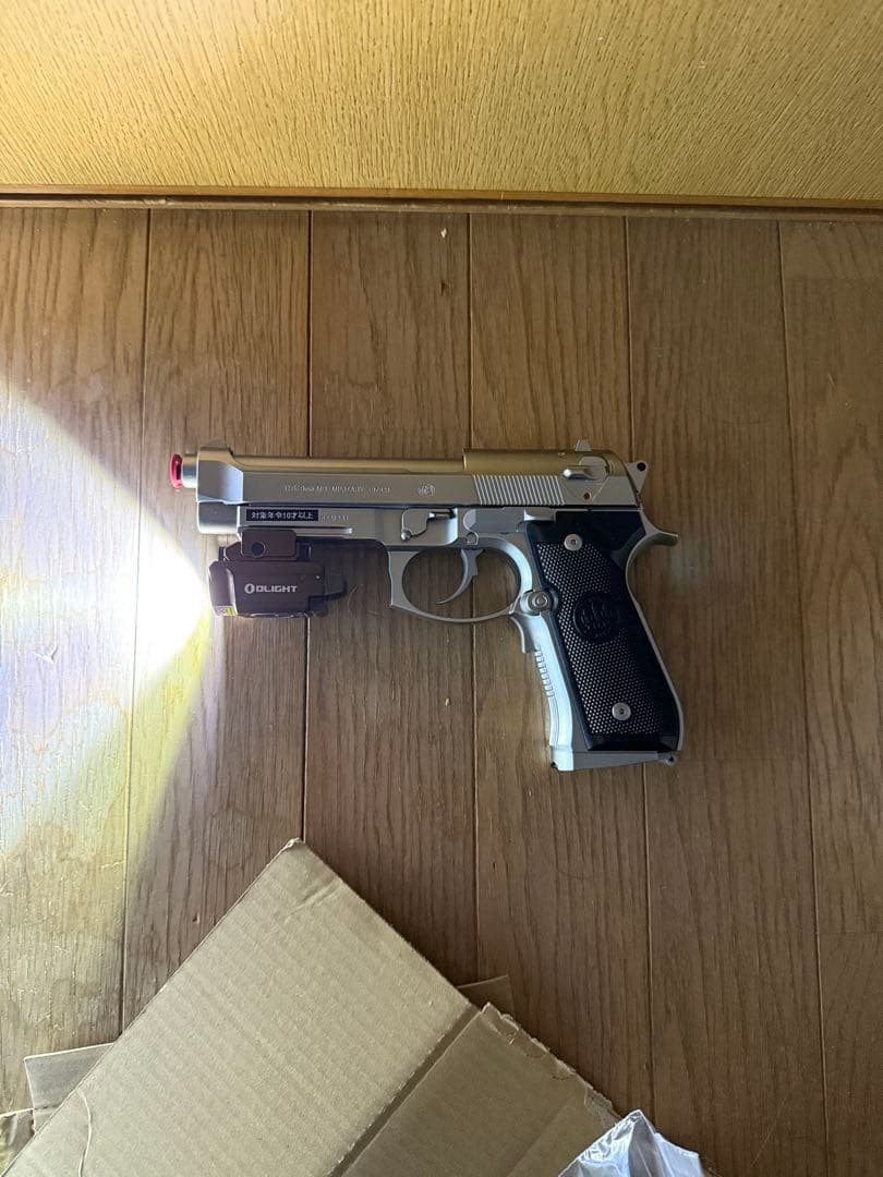 Olight Baldr Mini ブラウンライト　タクティカルライト