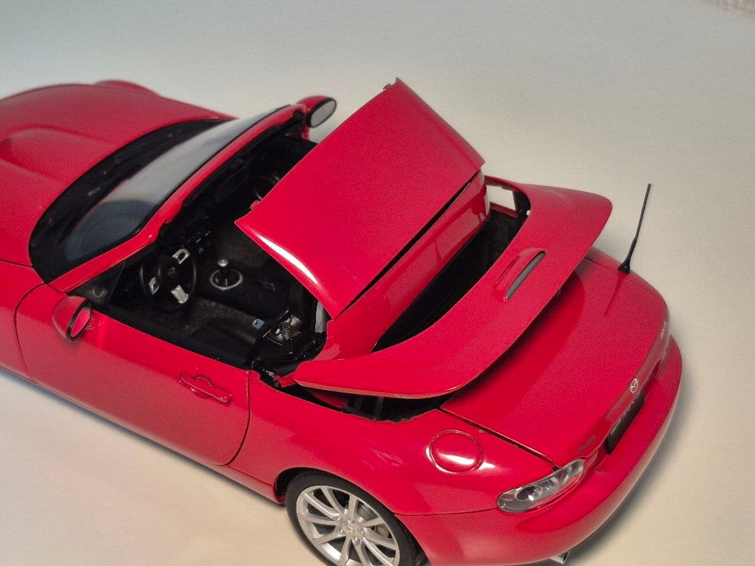 1/18 AUTOart　Mazda MX-5　Roadster　左ハンドル