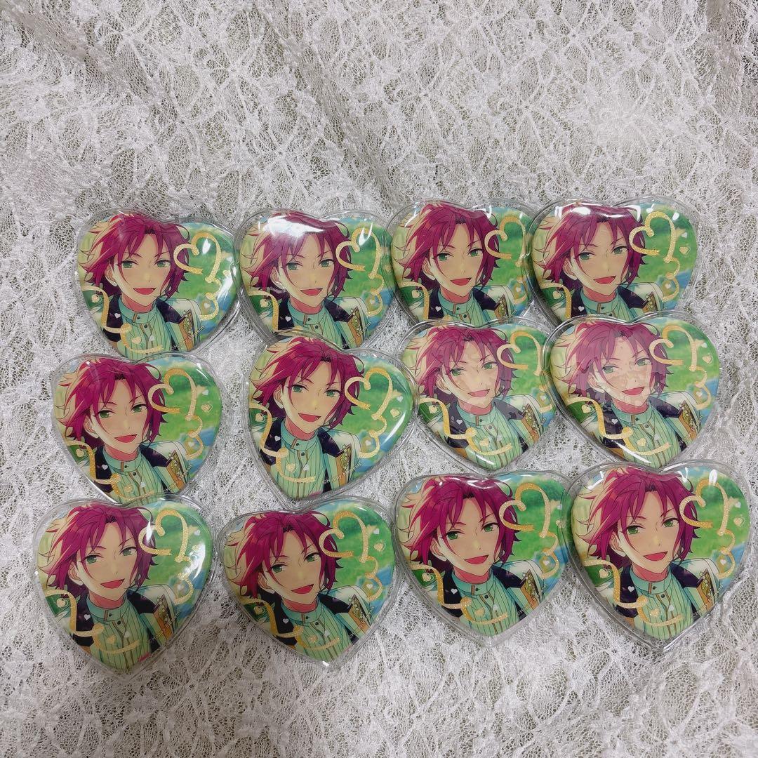 あんスタ　ホワイトデーハート缶バッジ　衣更真緒