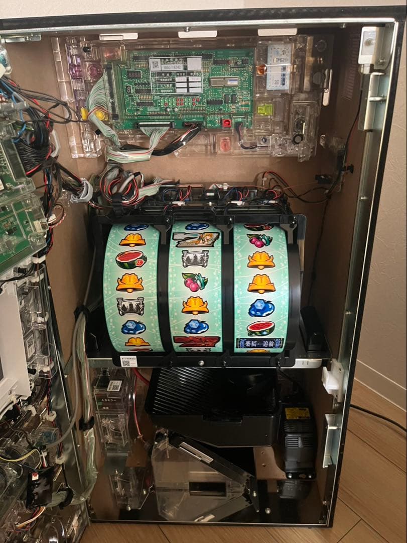 幼女戦記 スロットマシン 赤 楽園追放