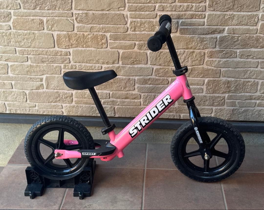 STRIDER ストライダー スポーツモデル 12インチ　キックバイク　ピンク