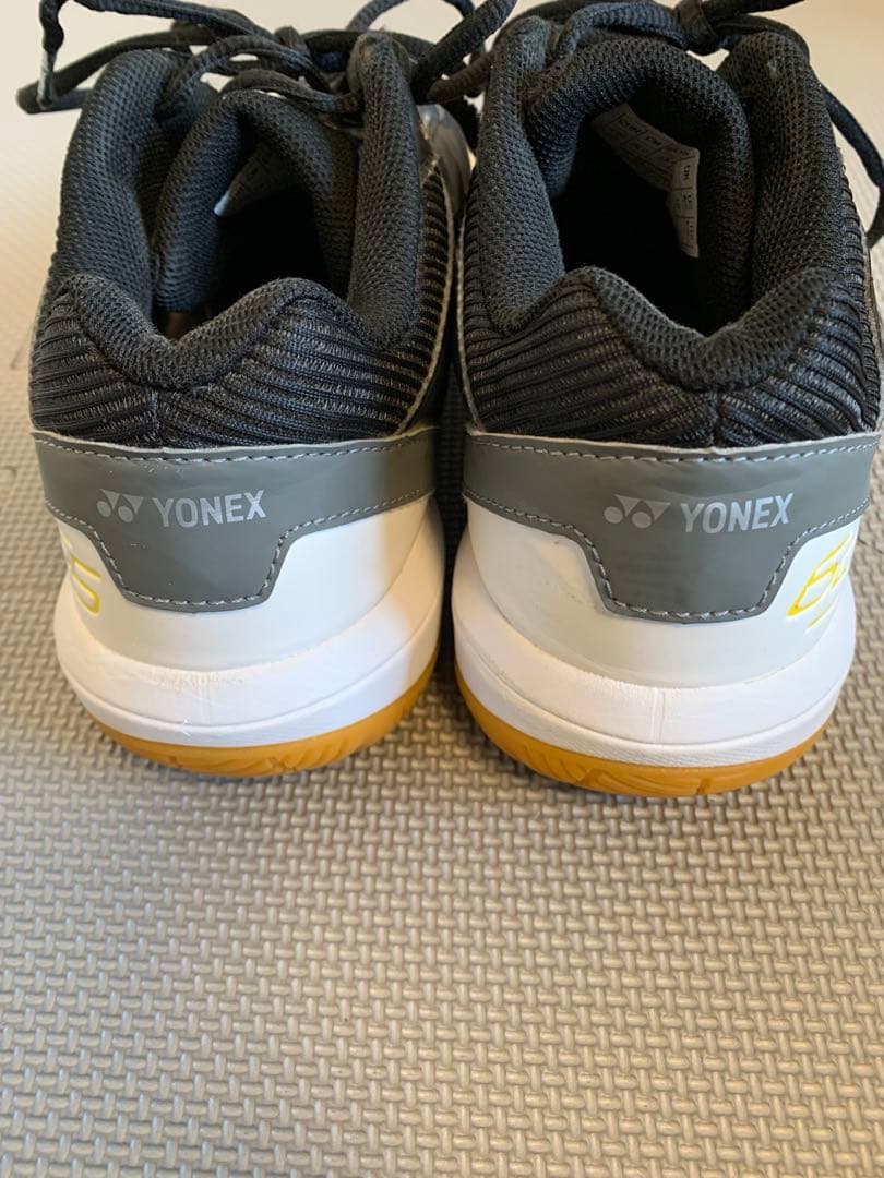 【人気】ヨネックス パワークッション SHB65Z3 28.0cm ブラック